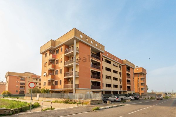 appartamento in vendita a Roma in zona Castelverde