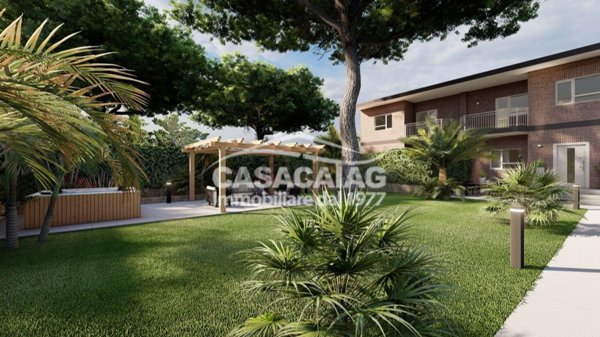 casa indipendente in vendita a Roma in zona Casal Palocco