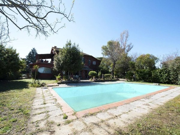 casa indipendente in vendita a Roma in zona Acilia