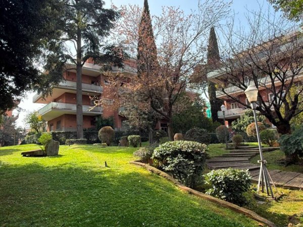 appartamento in vendita a Roma in zona Gianicolense