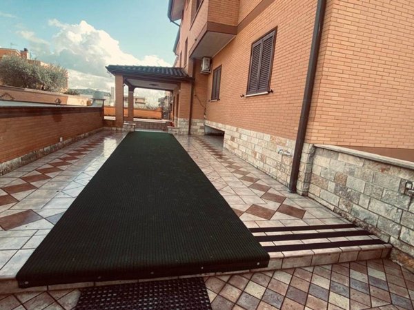 appartamento in vendita a Roma in zona Cinquina