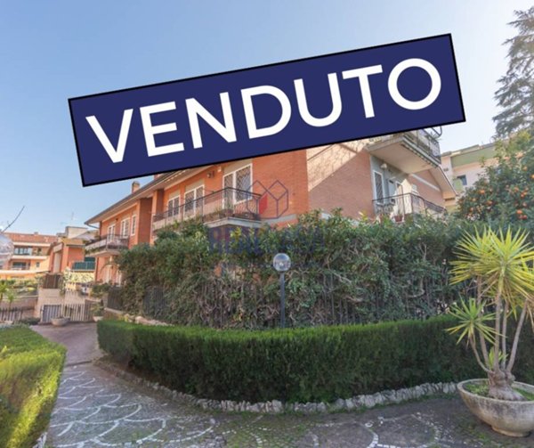 appartamento in vendita a Roma in zona Casal Morena