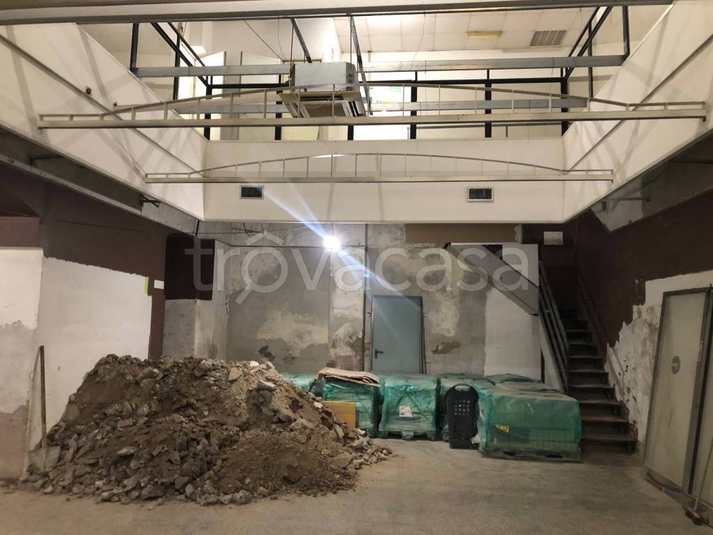 negozio in vendita a Roma in zona Salario