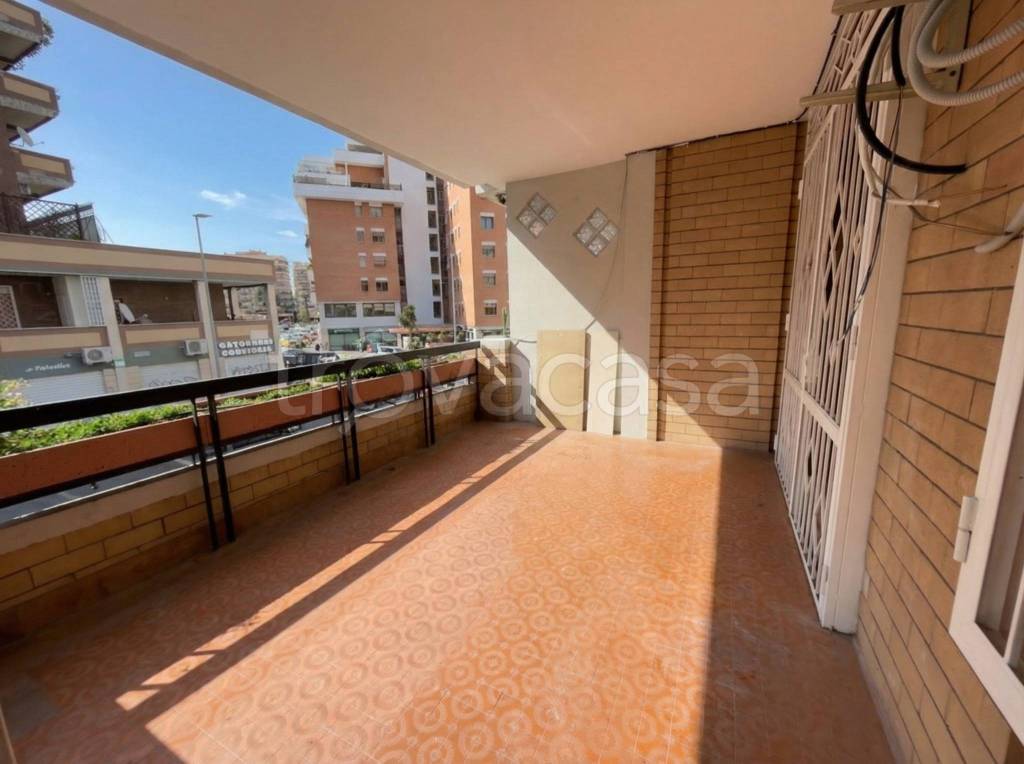 appartamento in vendita a Roma in zona Ardeatino