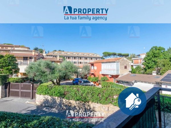 appartamento in vendita a Roma in zona Tomba di Nerone