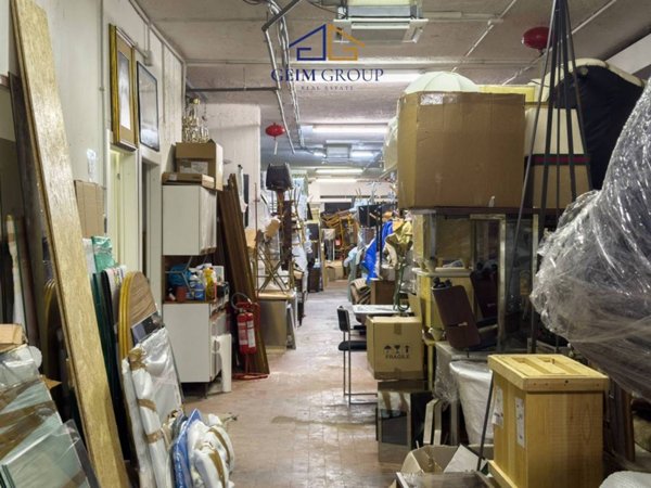 locale di sgombero in vendita a Roma in zona Gianicolense