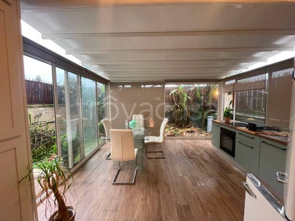 appartamento in vendita a Roma in zona Selva Candida