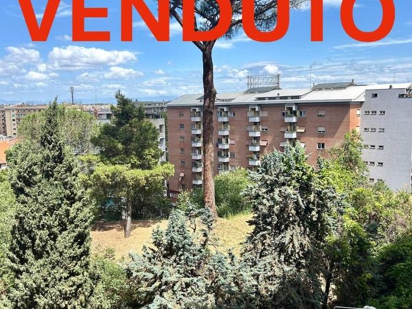 appartamento in vendita a Roma in zona Gianicolense