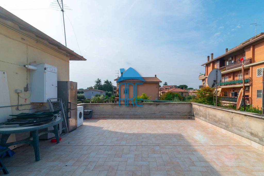 appartamento in vendita a Roma in zona Casal Morena