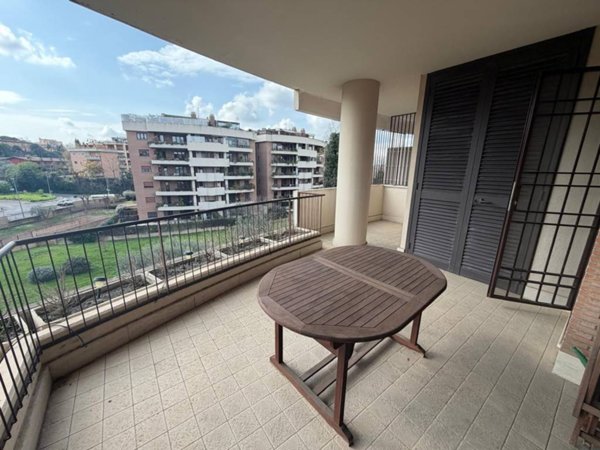 appartamento in vendita a Roma in zona Ardeatino