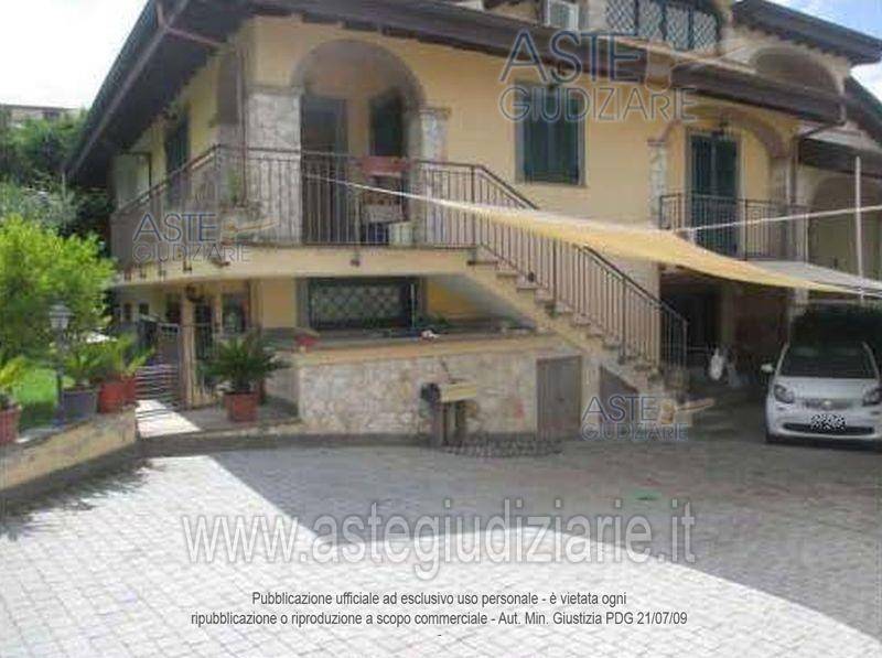 casa indipendente in vendita a Roma in zona Tor Vergata/Torrenova