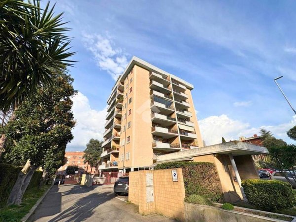 appartamento in vendita a Roma in zona Torrino