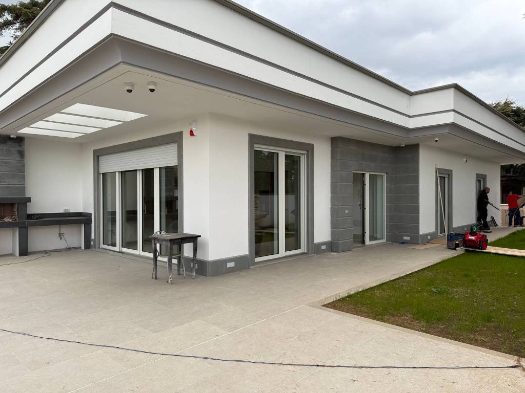 casa indipendente in vendita a Roma in zona Borghesiana