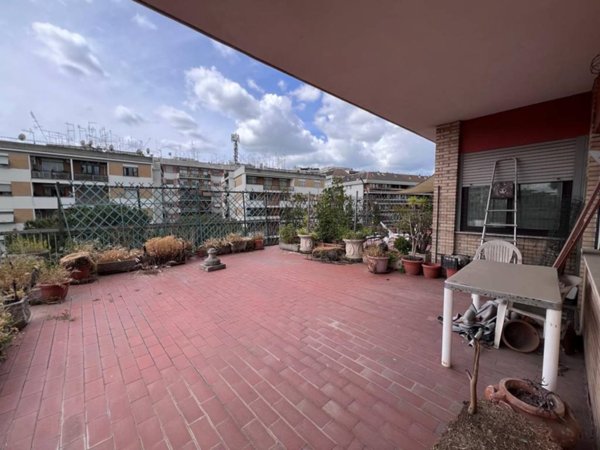 appartamento in vendita a Roma in zona Gianicolense