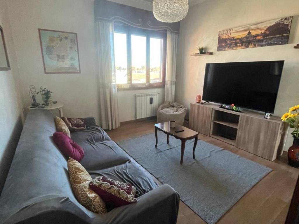 appartamento in vendita a Roma in zona Acilia
