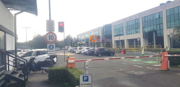 ufficio in vendita a Roma in zona Collatino