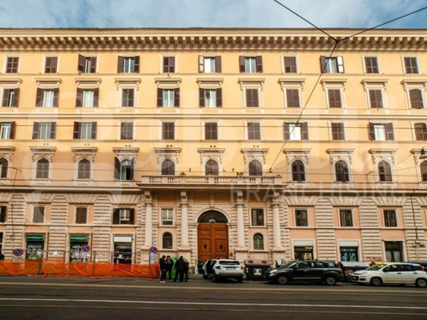 appartamento in vendita a Roma in zona Esquilino