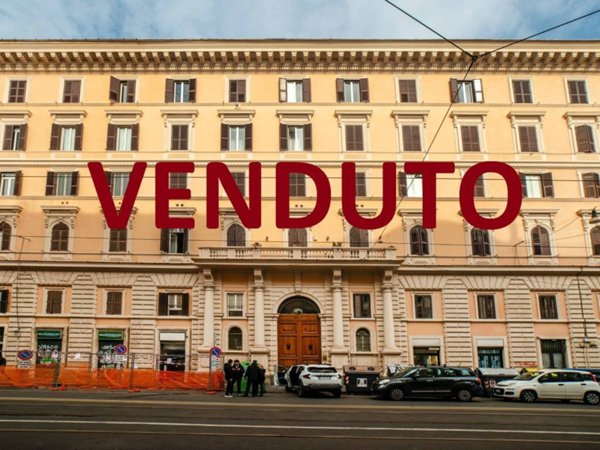 appartamento in vendita a Roma in zona Esquilino