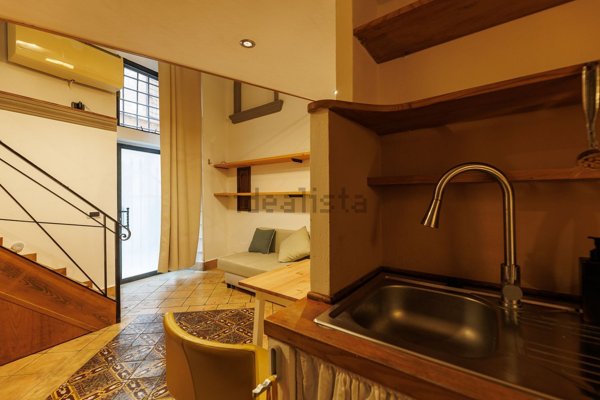 locale di sgombero in vendita a Roma in zona Campo Marzio