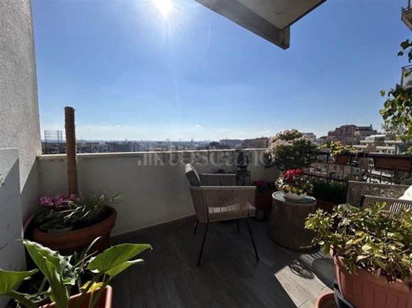 appartamento in vendita a Roma in zona Gianicolense