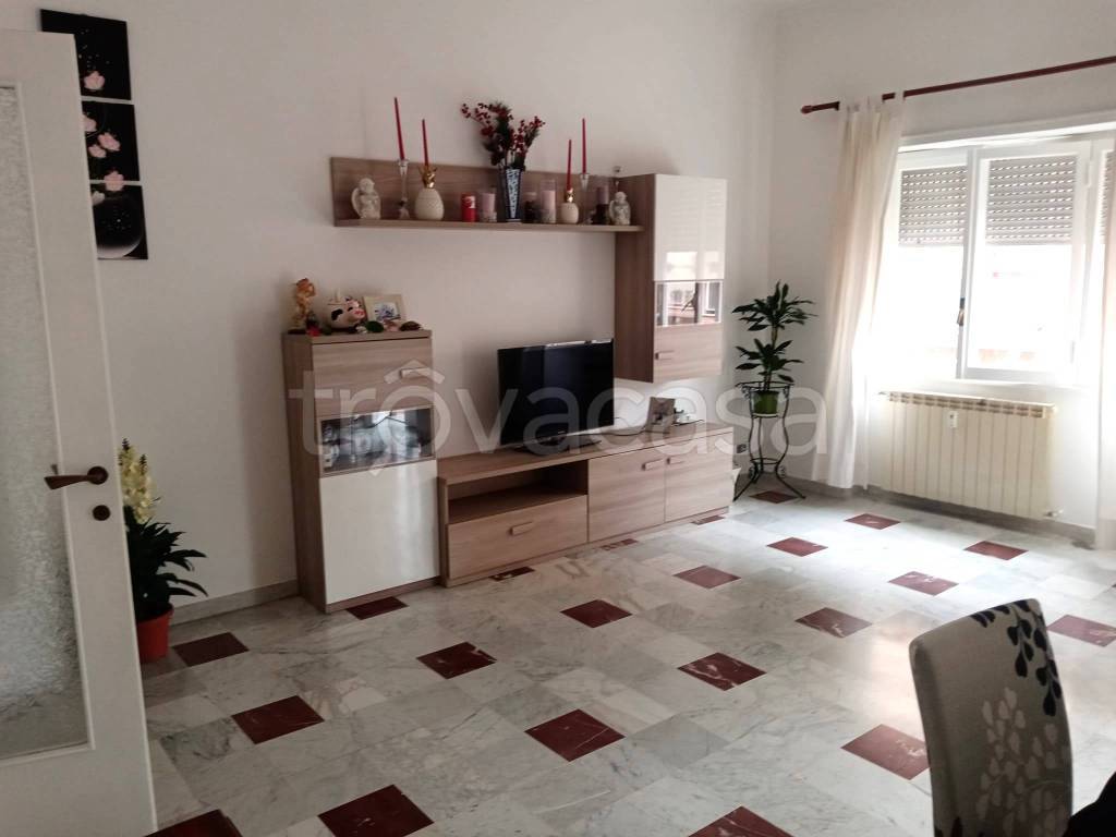 appartamento in vendita a Roma in zona Tomba di Nerone