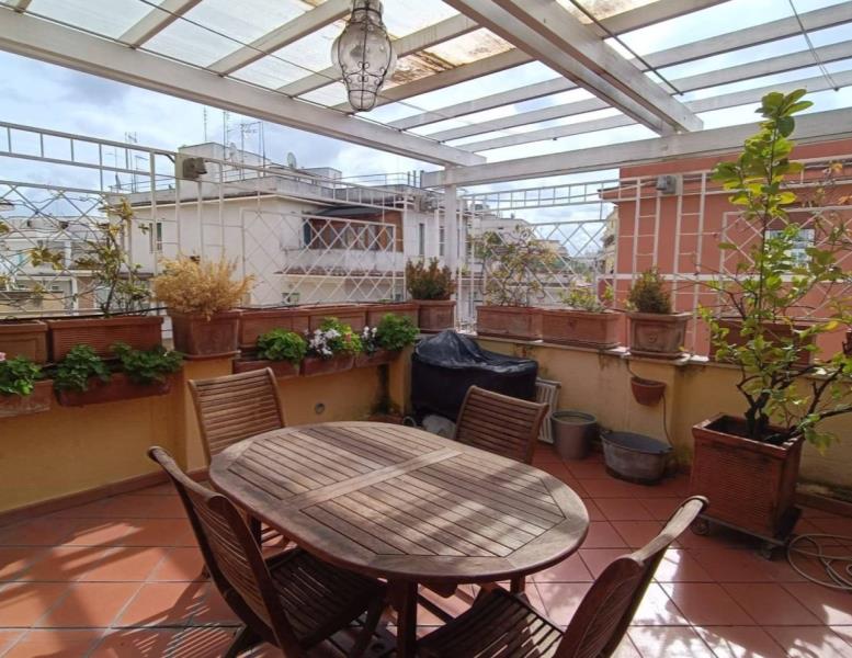 appartamento in vendita a Roma in zona Nomentano