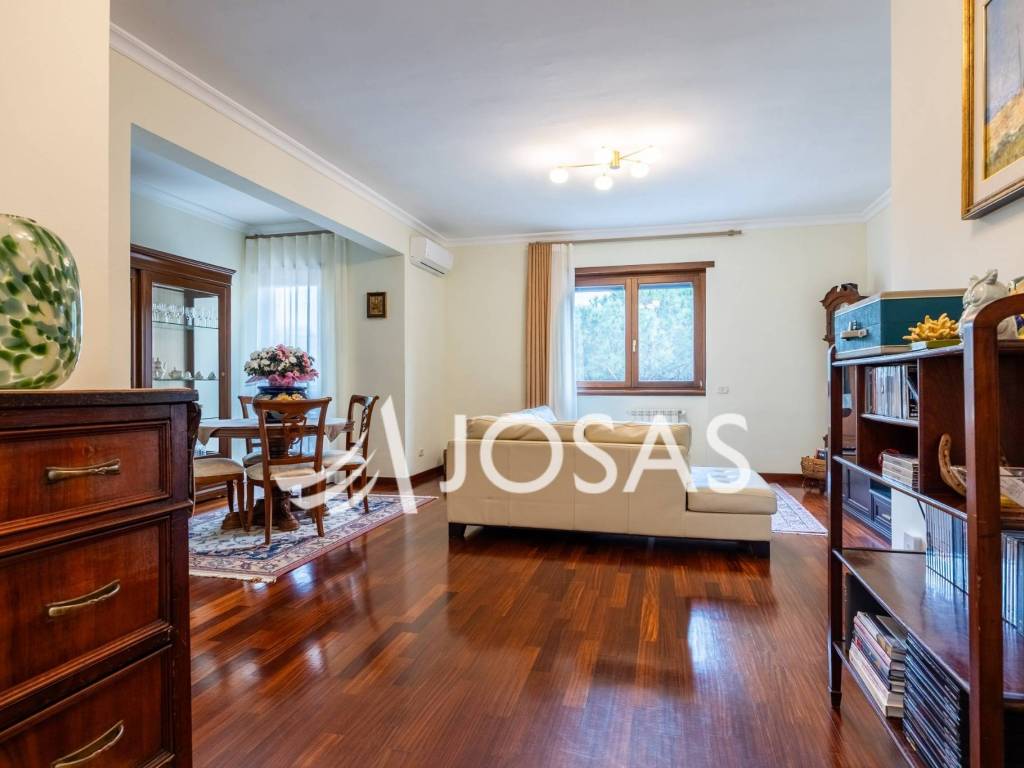 appartamento in vendita a Roma in zona Rione Prati