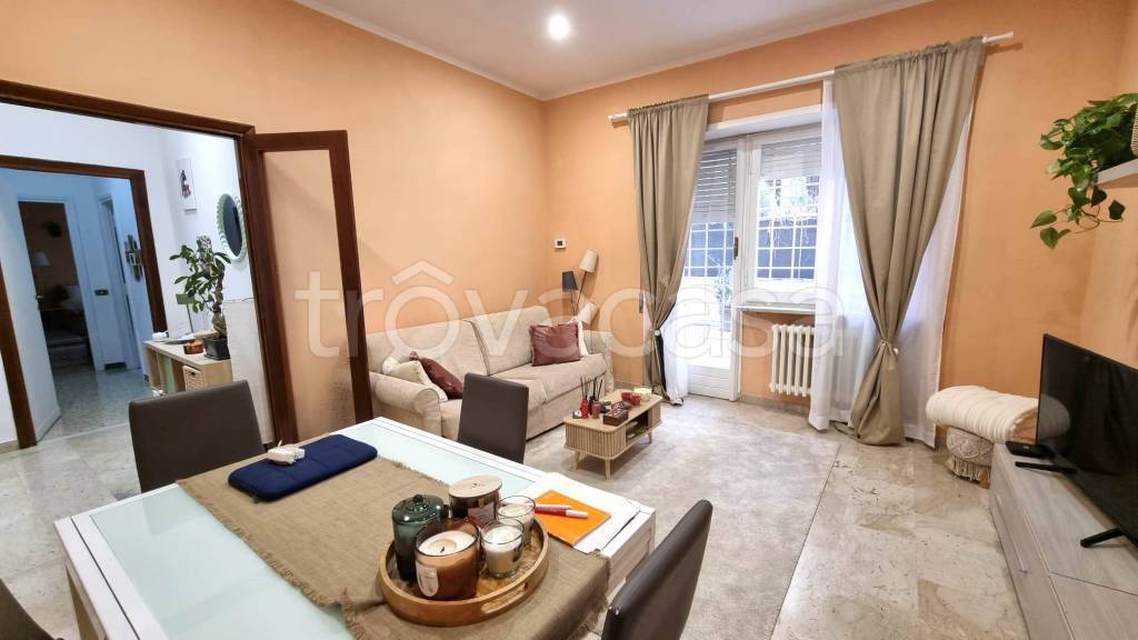 appartamento in vendita a Roma in zona Grottarossa