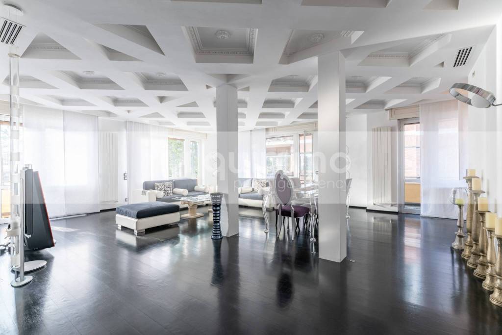 appartamento in vendita a Roma in zona Tor di Quinto