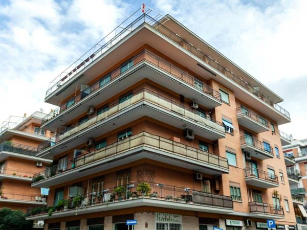 appartamento in vendita a Roma in zona Ostia Antica