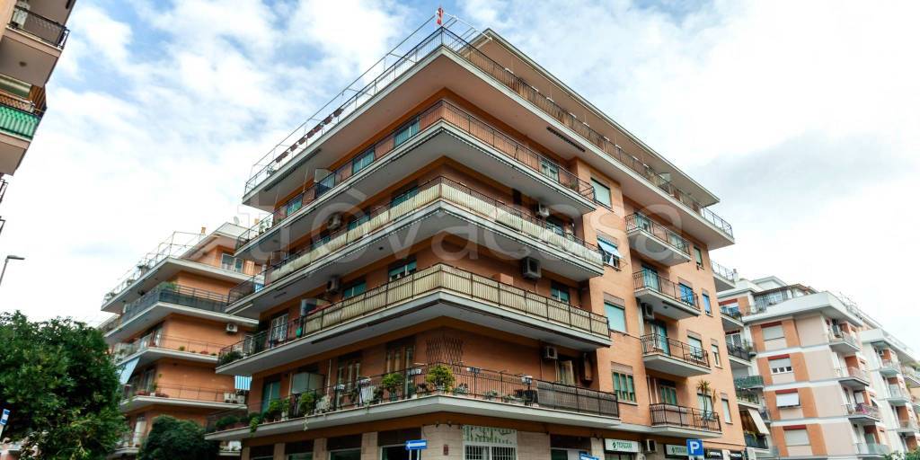 appartamento in vendita a Roma in zona Ostia