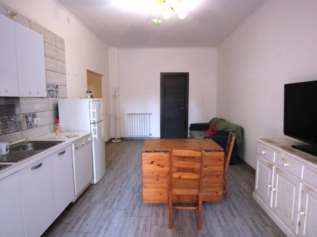 appartamento in vendita a Roma in zona Castel Fusano