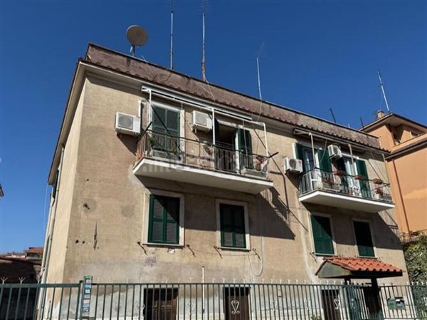 appartamento in vendita a Roma in zona San Basilio