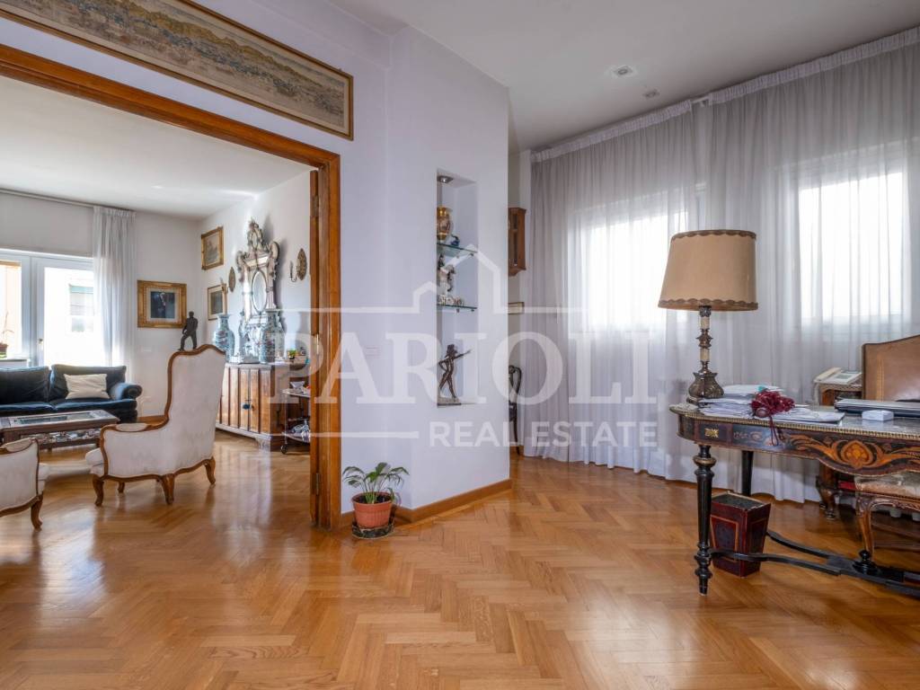 appartamento in vendita a Roma in zona Parioli
