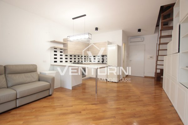 appartamento in vendita a Roma in zona Valle Muricana