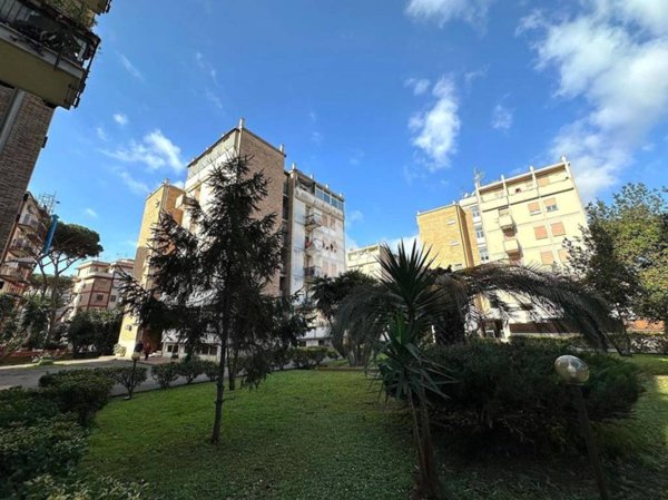 appartamento in vendita a Roma in zona Ostia