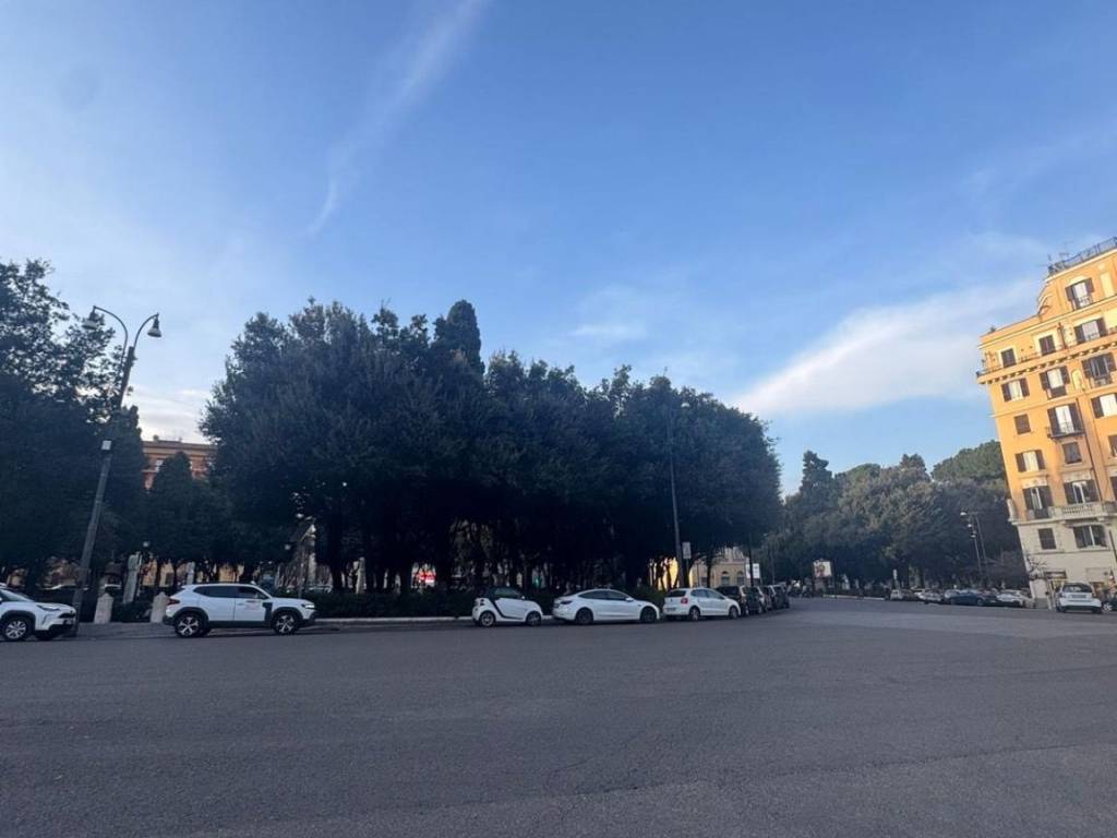 appartamento in vendita a Roma in zona Della Vittoria