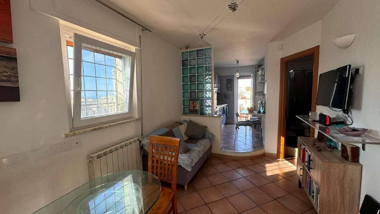 appartamento in vendita a Roma in zona Ostia