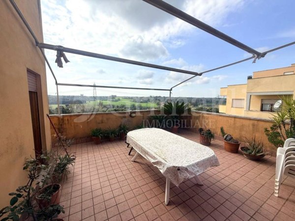 appartamento in vendita a Roma in zona Tor de' Cenci
