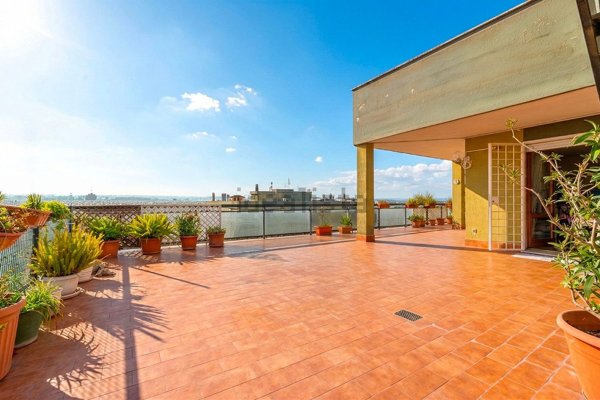 appartamento in vendita a Roma in zona Labaro