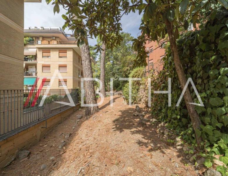 appartamento in vendita a Roma in zona Monte Sacro/Talenti