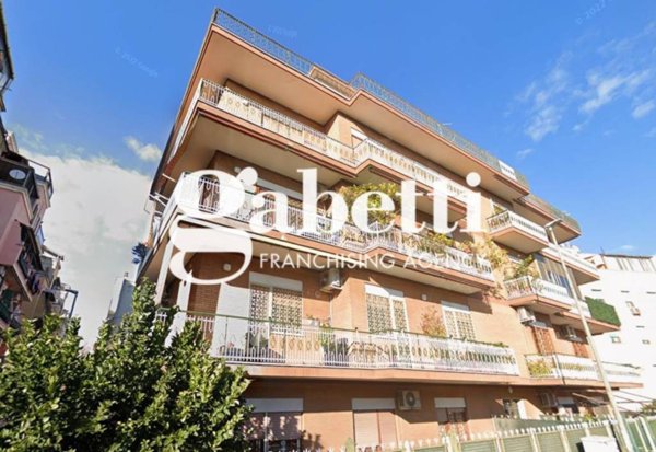 appartamento in vendita a Roma in zona Prenestino-Centocelle