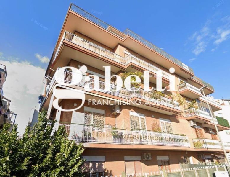 appartamento in vendita a Roma in zona Prenestino-Centocelle