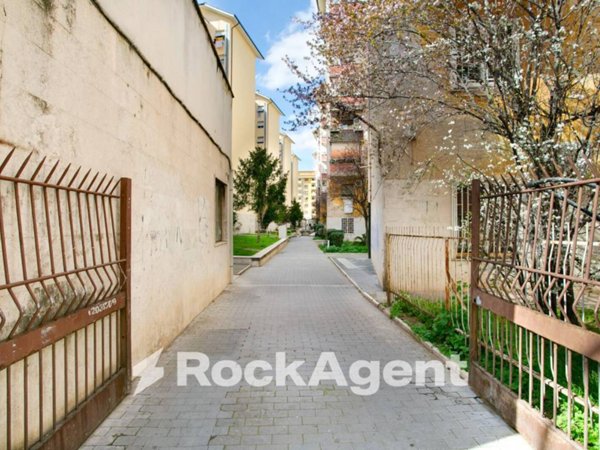 appartamento in vendita a Roma in zona Don Bosco