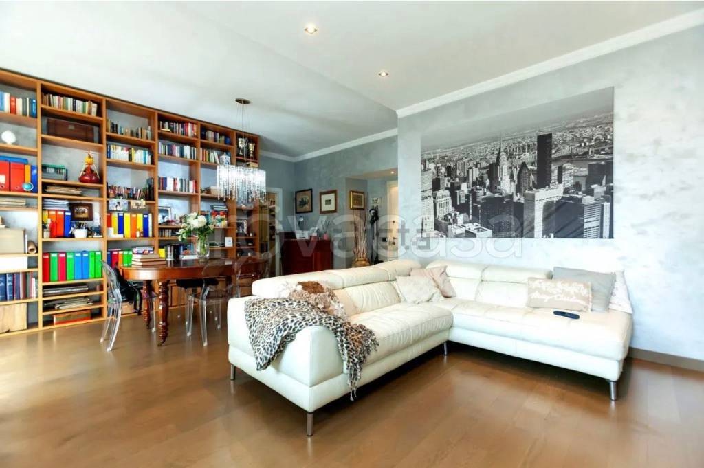 appartamento in vendita a Roma in zona Torre Maura