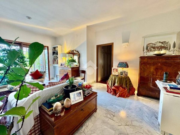 appartamento in vendita a Roma in zona Mostacciano
