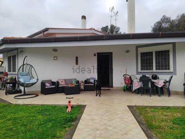 appartamento in vendita a Roma in zona Infernetto