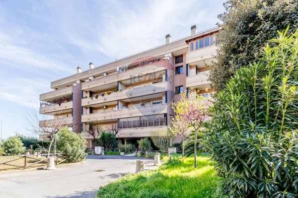 appartamento in vendita a Roma in zona Ponte di Nona