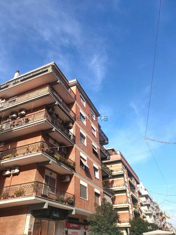 appartamento in vendita a Roma in zona Ostia