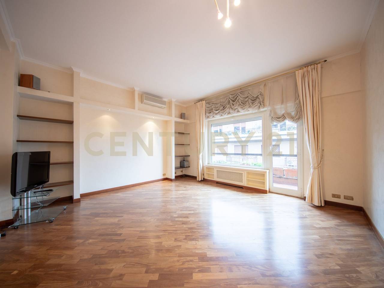 appartamento in vendita a Roma in zona Tor di Quinto